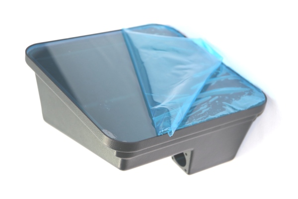 Film de covering pour les pièces plastiques